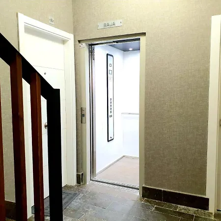 Sherryflat Apartment *